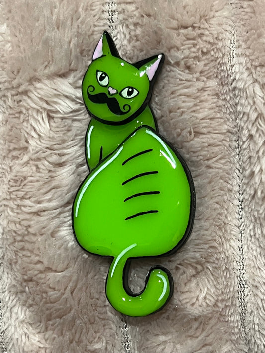 Freddie - Lime brooch only