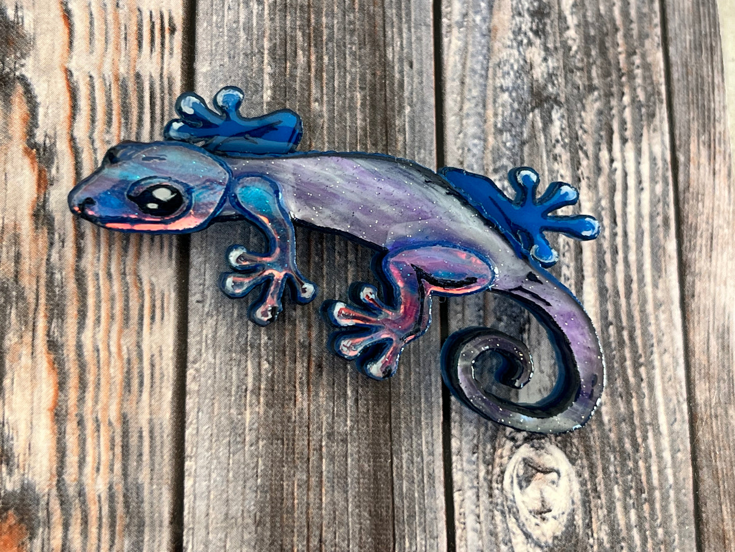 Iggy lizard brooch - new