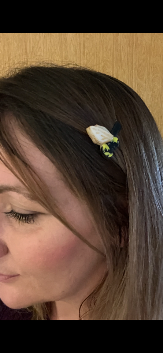 New Bumble bee hair clip