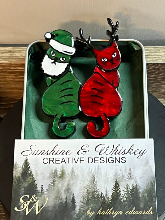 Festive felines Brooch