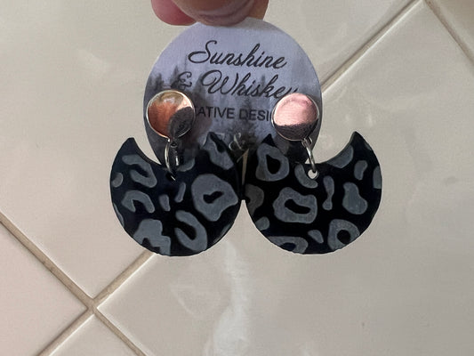 Acrylic elegance dangle earrings