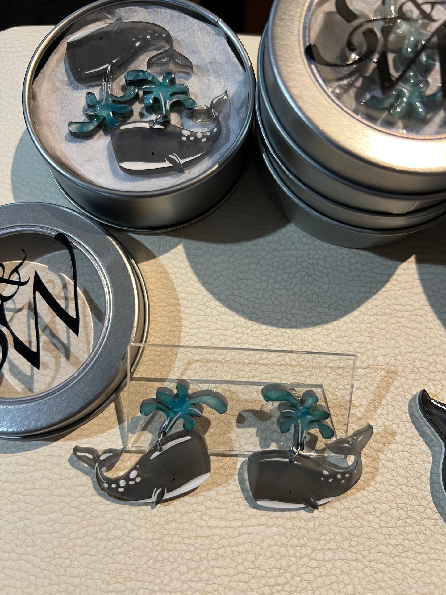 Boston Whale Dangle earrings