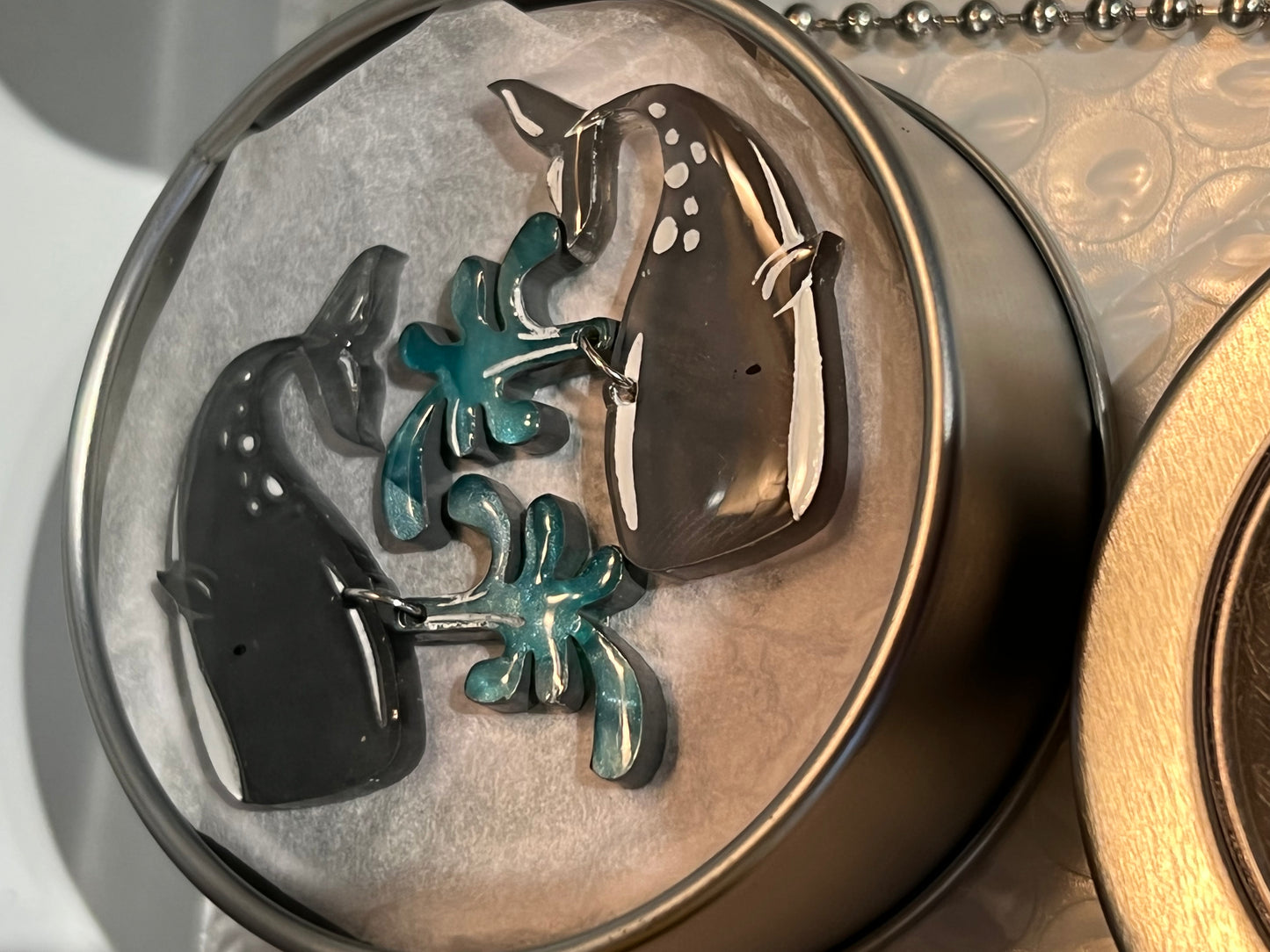 Boston Whale Dangle earrings